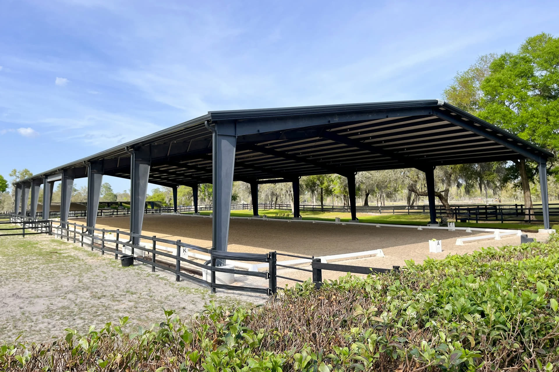 Concept image of the planned covered equestrian arena